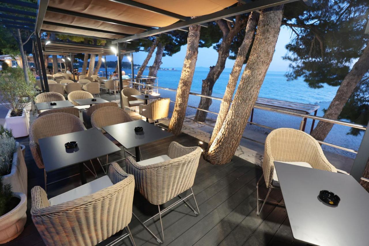 Hotel Milenij Макарска Екстериор снимка
